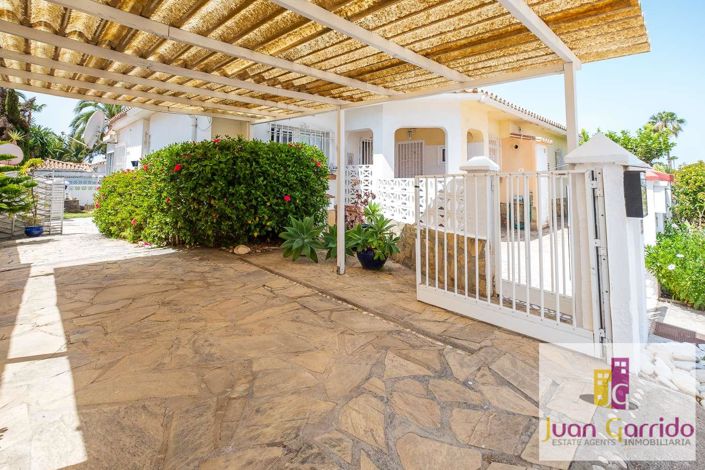 Image No.22-2 Bed Property for sale