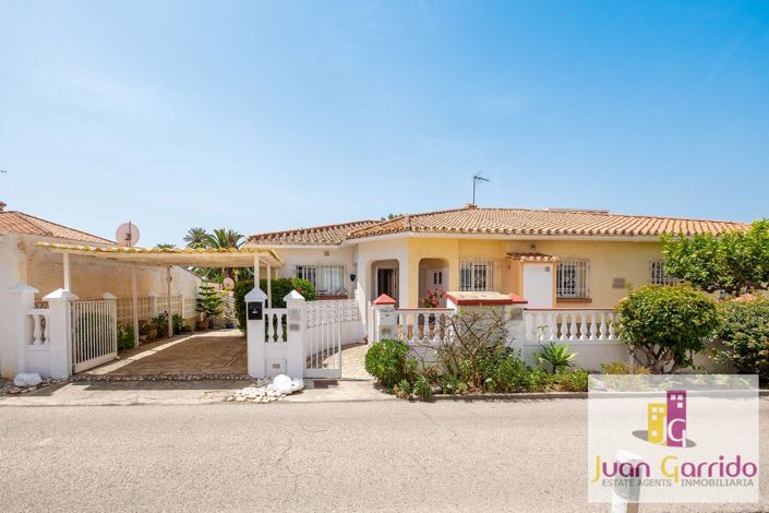 Image No.23-2 Bed Property for sale