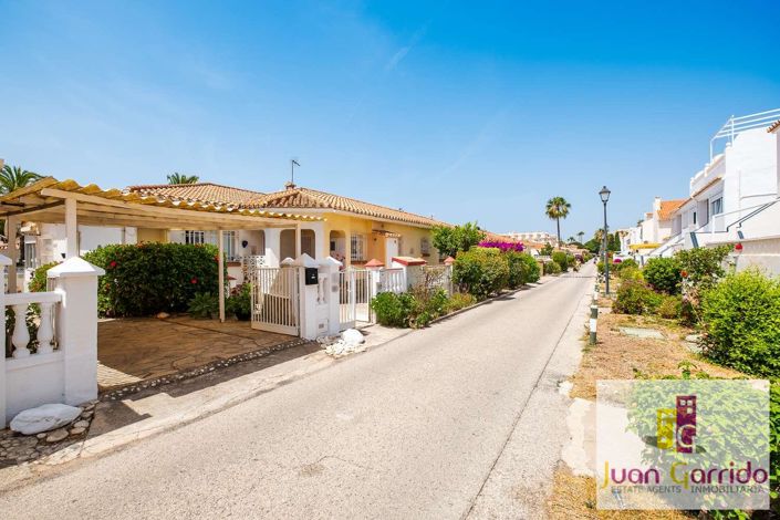 Image No.24-2 Bed Property for sale