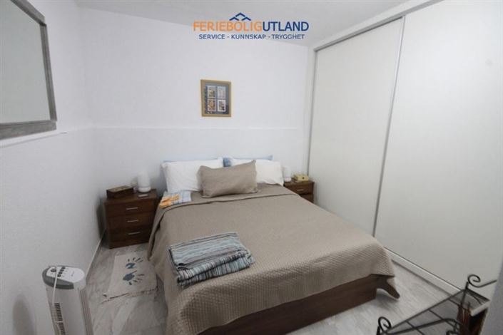 Image No.23-4 Bed Townhouse for sale