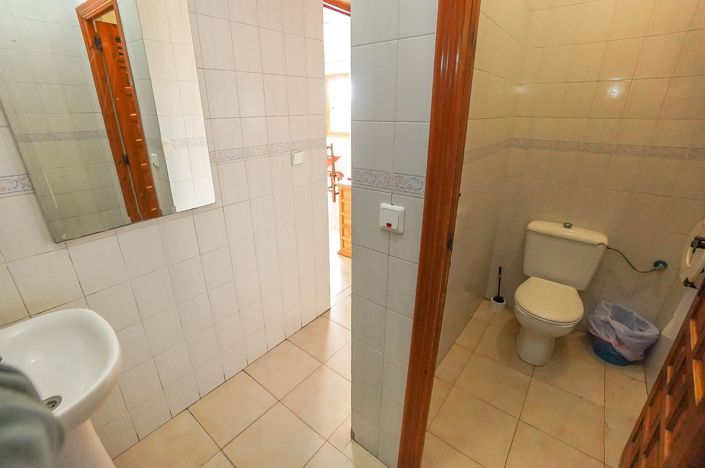 Image No.27-Commercial for sale