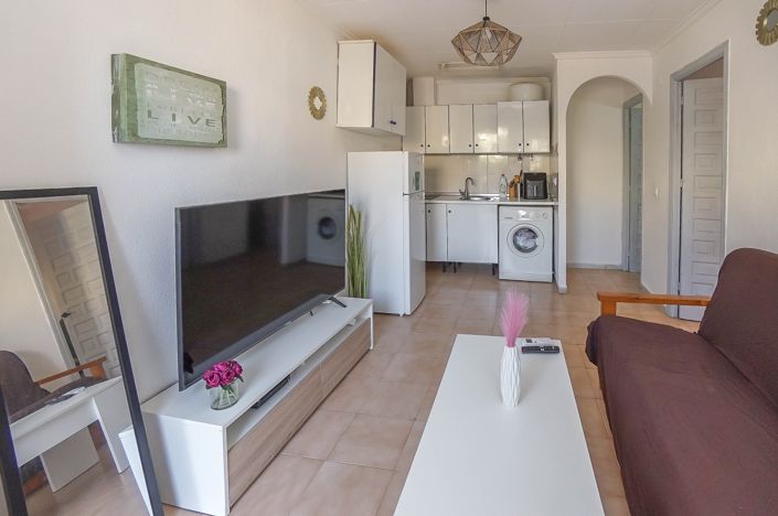 Image No.3-1 Bed House for sale