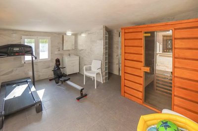 o1j6d69i3j1am1149n1s2f1oa5uc73i