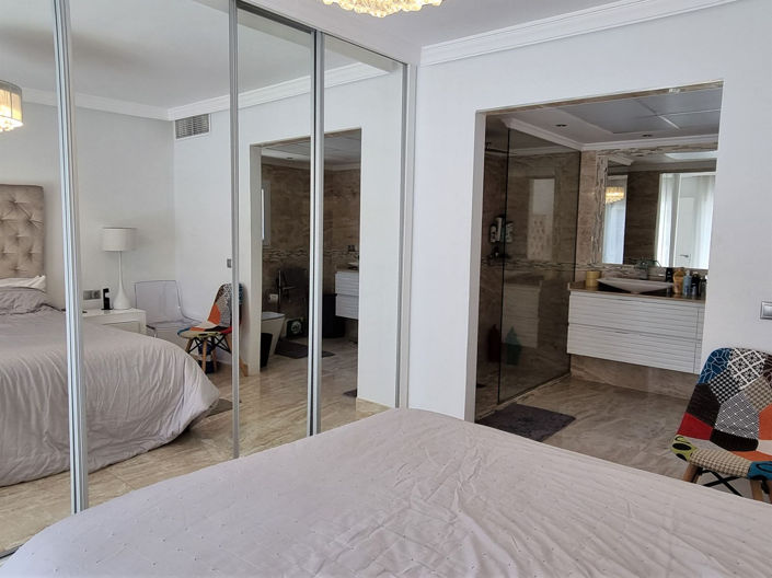 Image No.13-5 Bed Property for sale