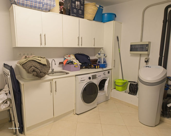 Image No.28-4 Bed Property for sale