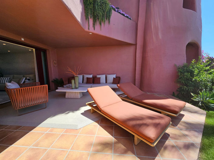 Image No.21-3 Bed Property for sale