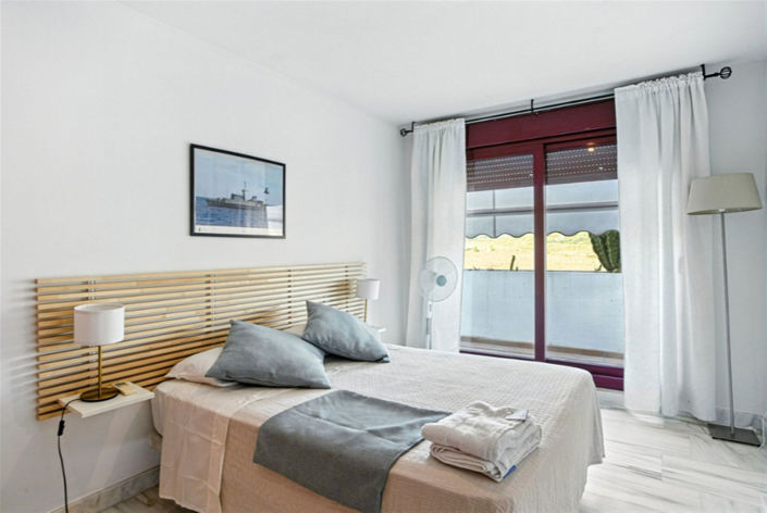 Image No.14-3 Bed Property for sale