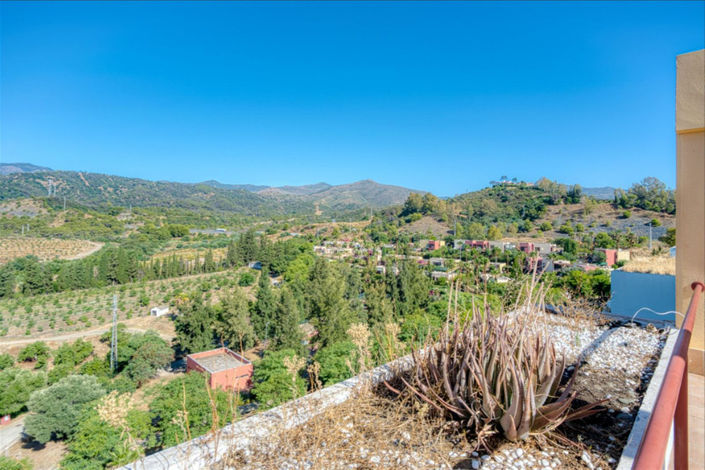 Image No.16-3 Bed Property for sale