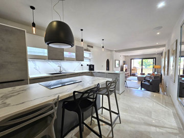 4-c23c0f86247804fa50226aecd8b0b2c8