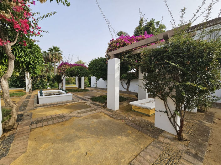 Image No.23-1 Bed Property for sale