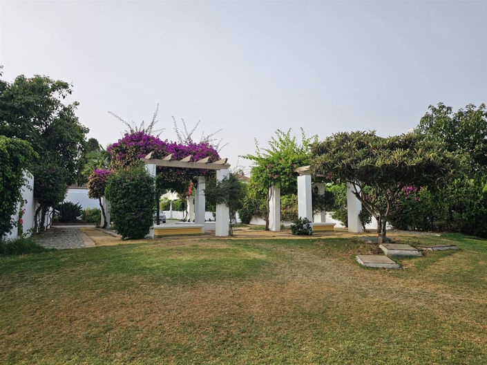 Image No.24-1 Bed Property for sale