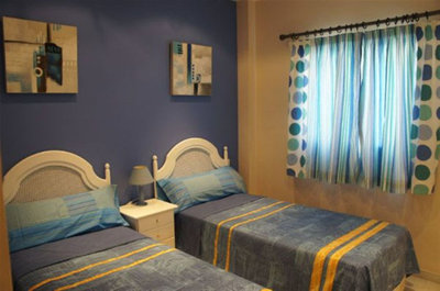 10-bb915d1cb19341576dcdc994b81ab9c5