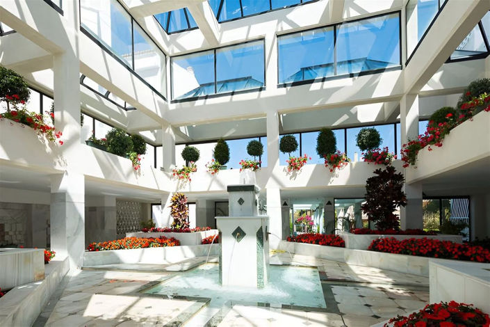 Image No.15-2 Bed Property for sale