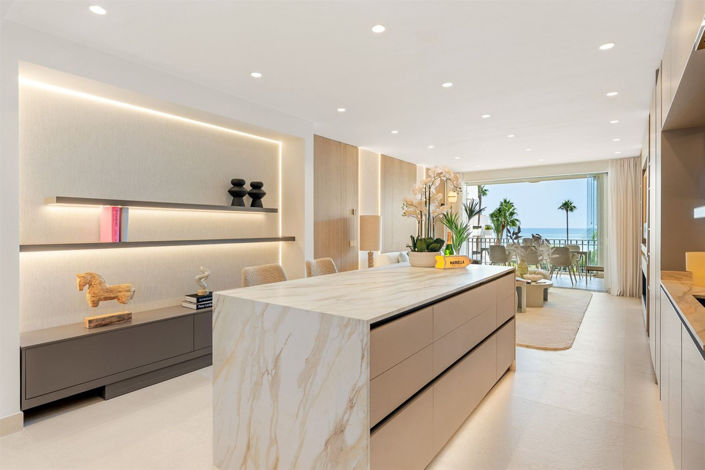 Image No.8-3 Bed Property for sale