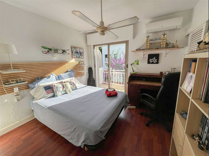 Image No.20-3 Bed Property for sale