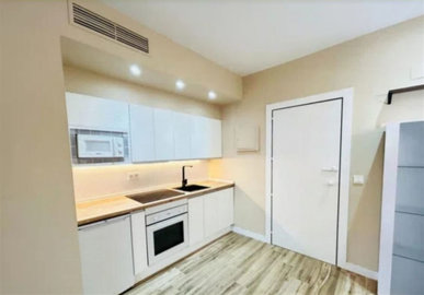 8-e64a9055bba3e77ac8aca3b893cdf826