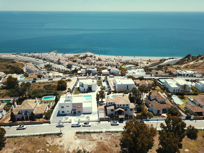 Image No.2-3 Bed Villa / Detached for sale