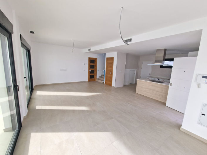 Image No.4-4 Bed Villa / Detached for sale