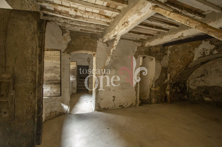 Image No.20-4 Bed House for sale