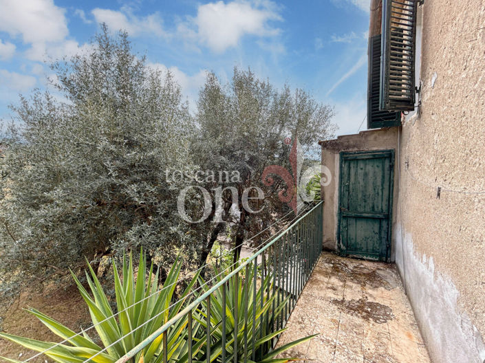 Image No.5-2 Bed House for sale