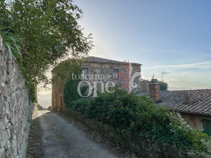 Image No.10-6 Bed House for sale