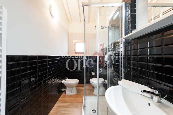 Image No.6-2 Bed House for sale