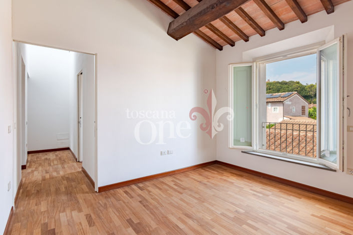 Image No.16-3 Bed House for sale