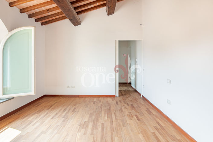 Image No.24-3 Bed House for sale