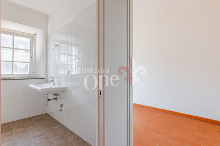 Image No.27-3 Bed House for sale