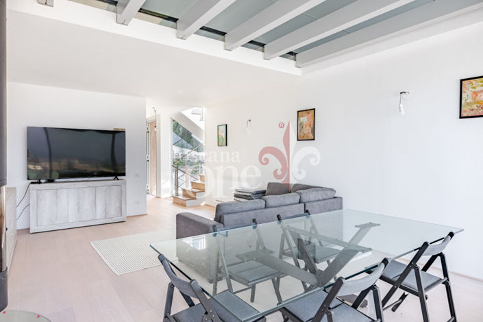 Image No.26-1 Bed Townhouse for sale