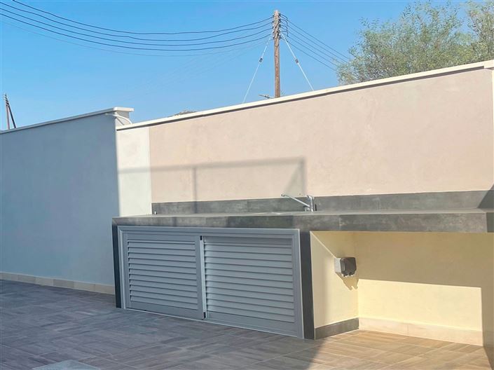 Image No.15-4 Bed House for sale