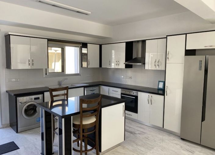 Image No.2-Maison de 3 chambres à vendre à Empa