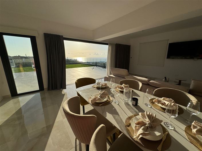 Image No.8-3 Bed Penthouse for sale