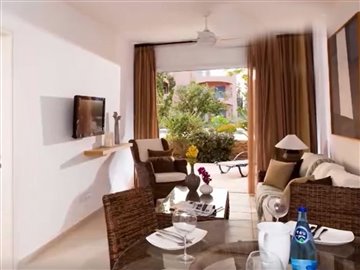 18f3eaf8-bcf6-42fb-bd81-b6314e60a9d4