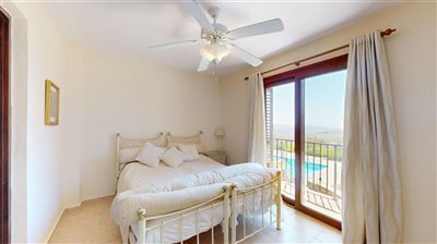 12da38e5-5f83-47c4-9183-6a200af9f39b