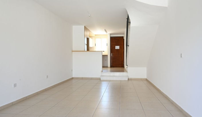 Image No.4-2 Bed House for sale