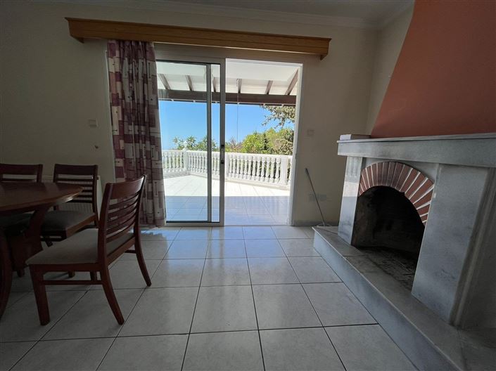 Image No.6-Maison de 3 chambres à vendre à Tsada