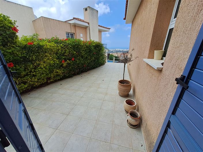 Image No.18-3 Bed Apartment for sale