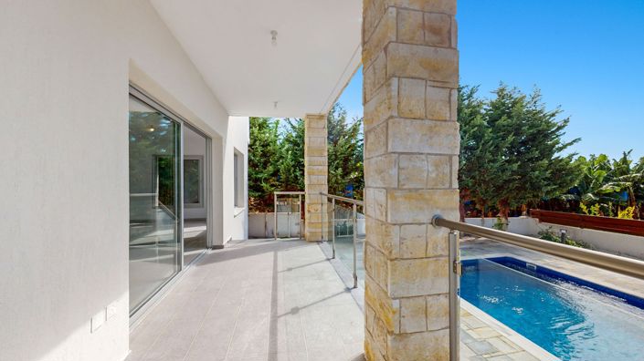 Image No.24-Maison de 5 chambres à vendre à Kissonerga