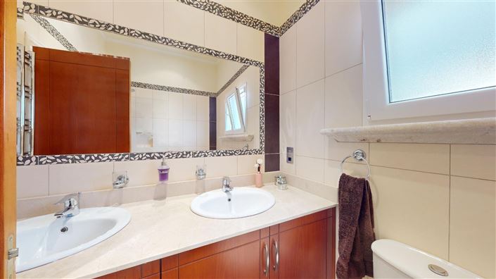 Image No.17-Maison de 5 chambres à vendre à Akoursos