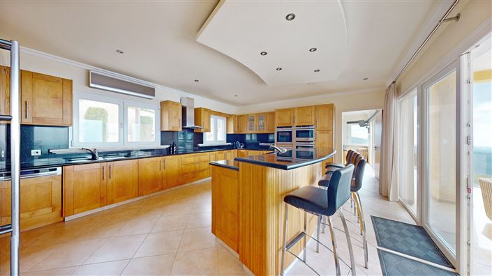 Image No.4-Maison de 5 chambres à vendre à Akoursos