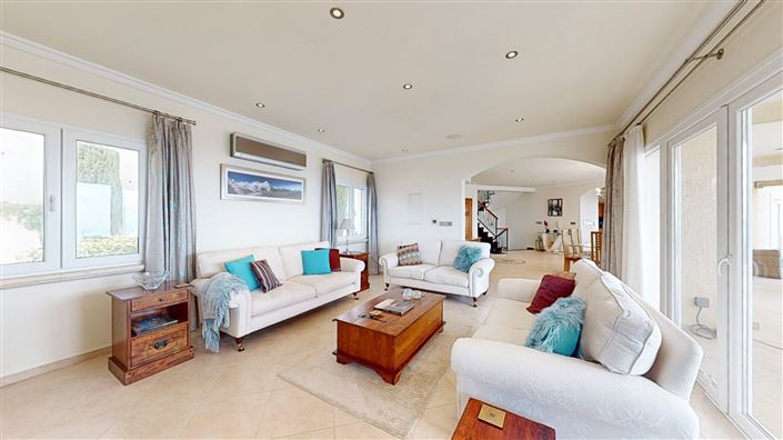 Image No.6-Maison de 5 chambres à vendre à Akoursos