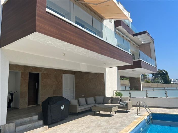 Image No.14-2 Bed Apartment for sale