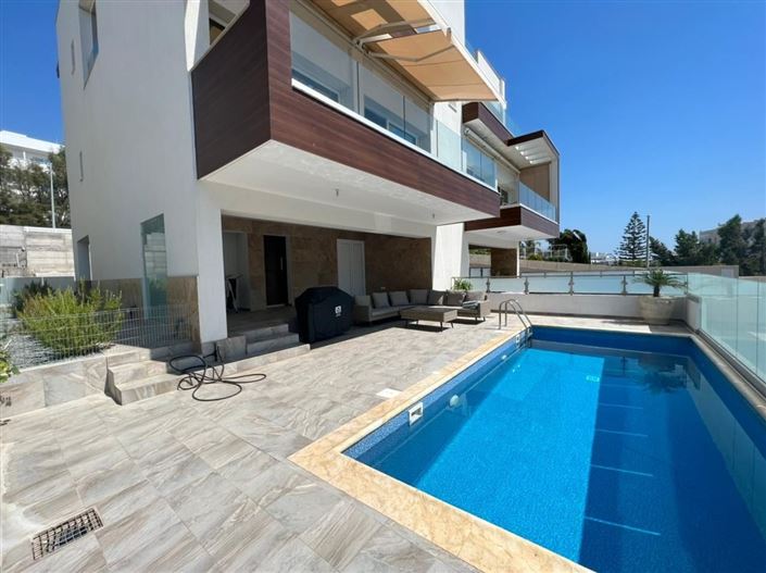 Image No.16-2 Bed Apartment for sale