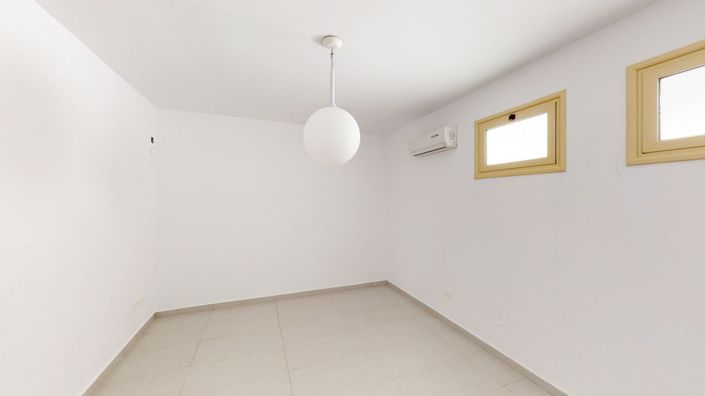 Image No.14-Maison de 4 chambres à vendre à Kissonerga