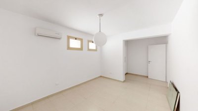 afb7648c-d5eb-4147-87cb-621b6da6abb0