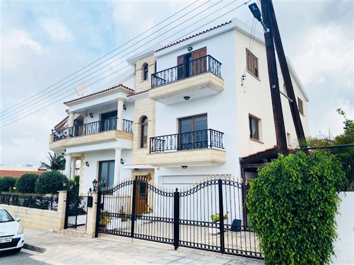 Image No.11-Maison de 7 chambres à vendre à Empa