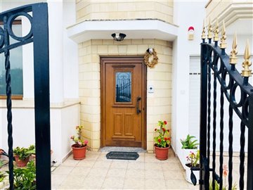 8efe8f12-2218-43b9-8a53-d5e5460f341f