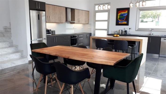 Image No.3-3 Bed House for sale