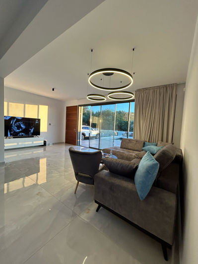 Image No.3-Maison de 4 chambres à vendre à Chlorakas